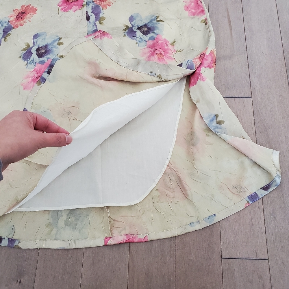 Vintage Gold and pink silky maxi skirt with floral print - Picture 12 of 15